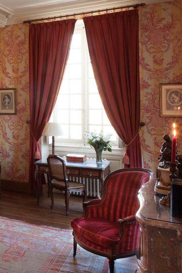 De Luxe La Bedoyère Bedroom